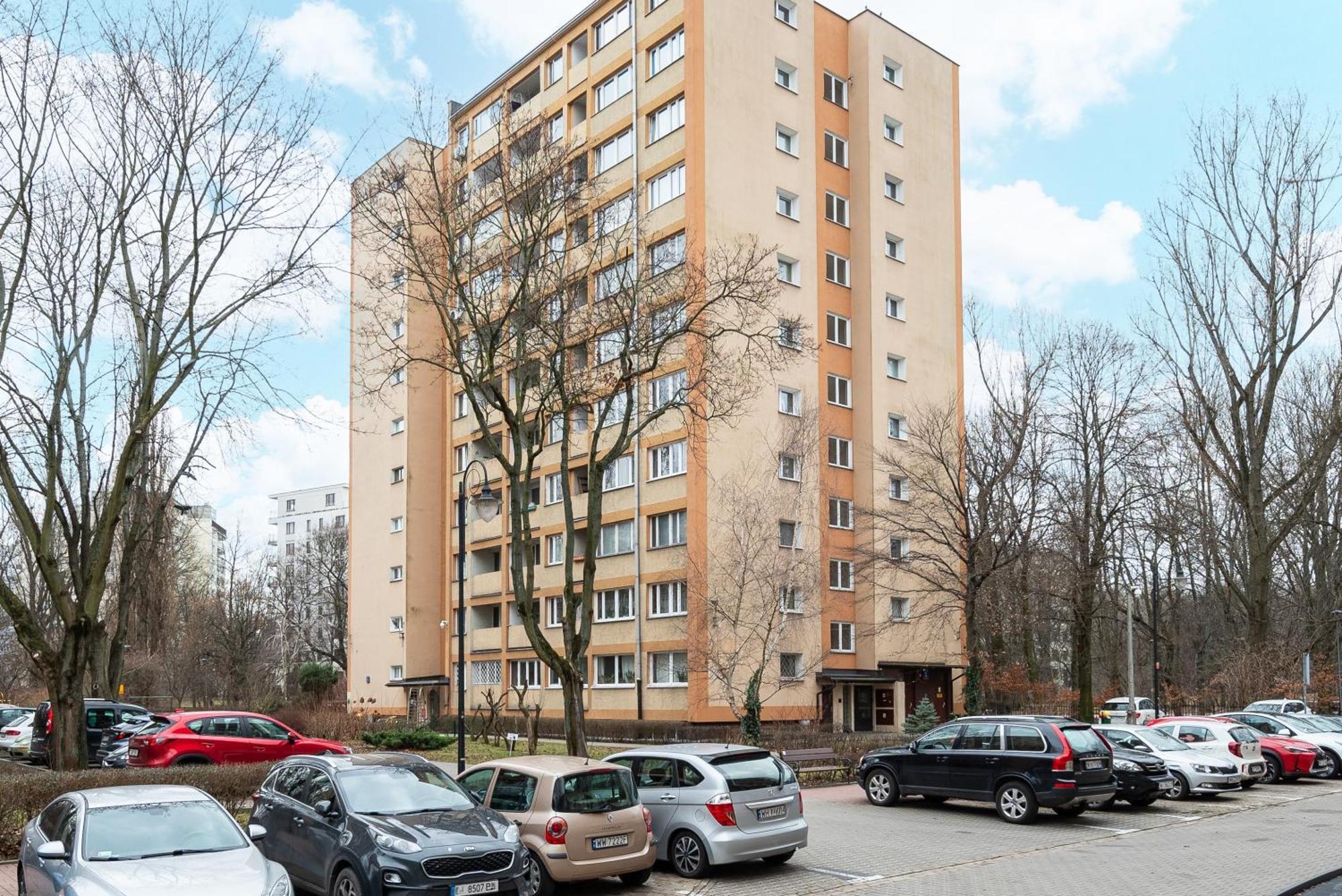 Solec Vistula Butas Warsaw